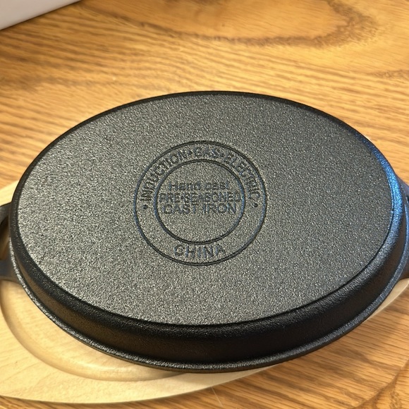 NIB Badic Essentials 2 Piece Oval Sizzler Plate - Picture 5 of 6